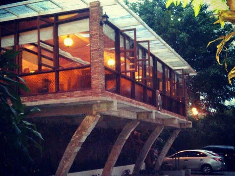 La Casa Bianca Bed & Breakfast Baguio City Exterior photo